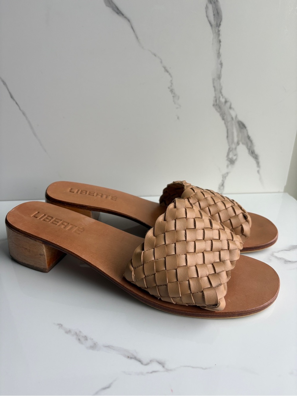 Liberté sz 11 Santorini Sandals Woven Leather Block Heel Open Toe Mules Tan